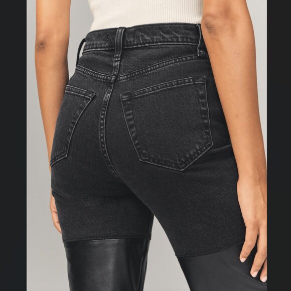 Abercrombie Women's Mixed Fabric Ultra High Rise 90s Straight Jean 14/33 Black - Picture 6 of 12